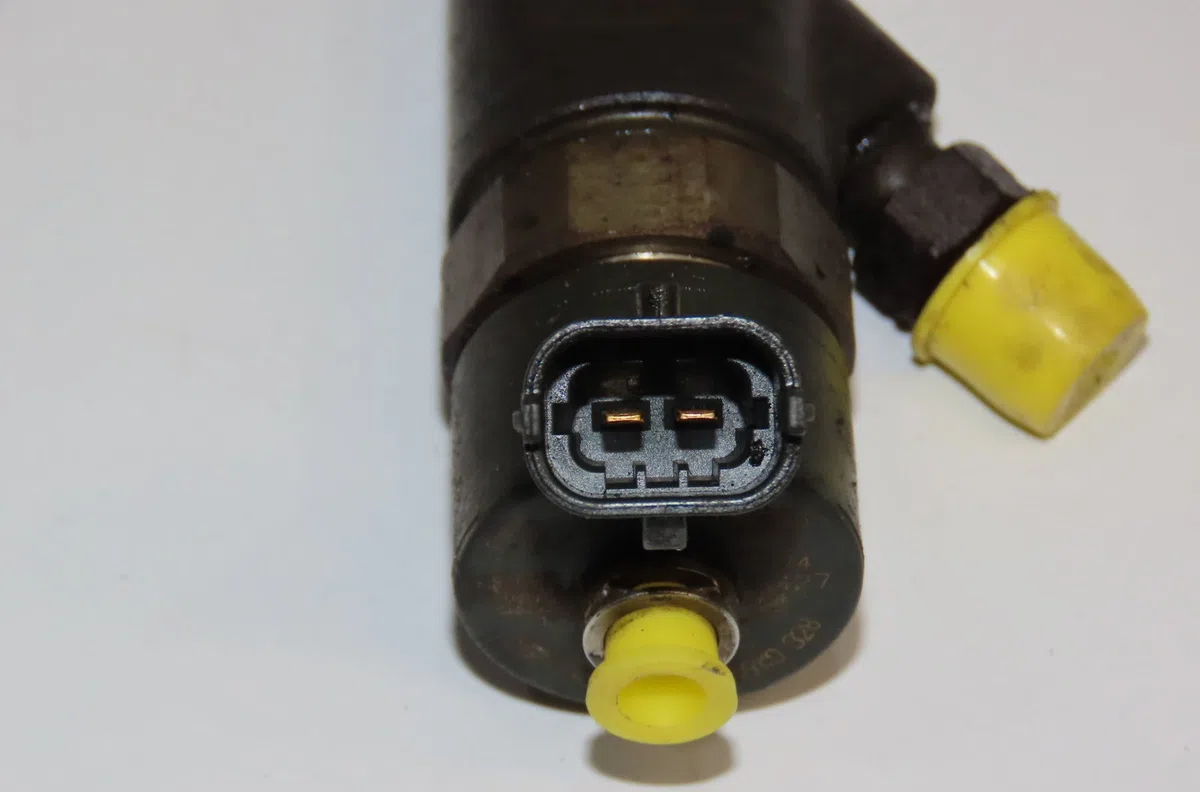 Injecteur Renault MEGANE III 3-5 portes (BZ0-1_, B3_) 1.9 dci (bz0n, bz0j) (2008) occasion