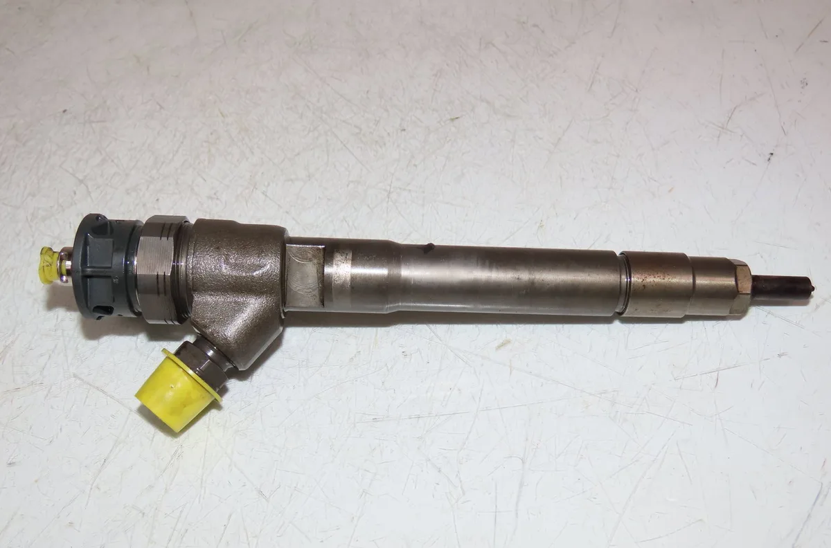 Injecteur Renault MEGANE IV 3-5 portes (B9A-M-N_) 1.6 dci 130 (b9a4) (2015) occasion