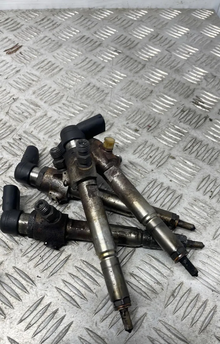 Injecteur RENAULT SCENIC 2 PHASE 1 occasion