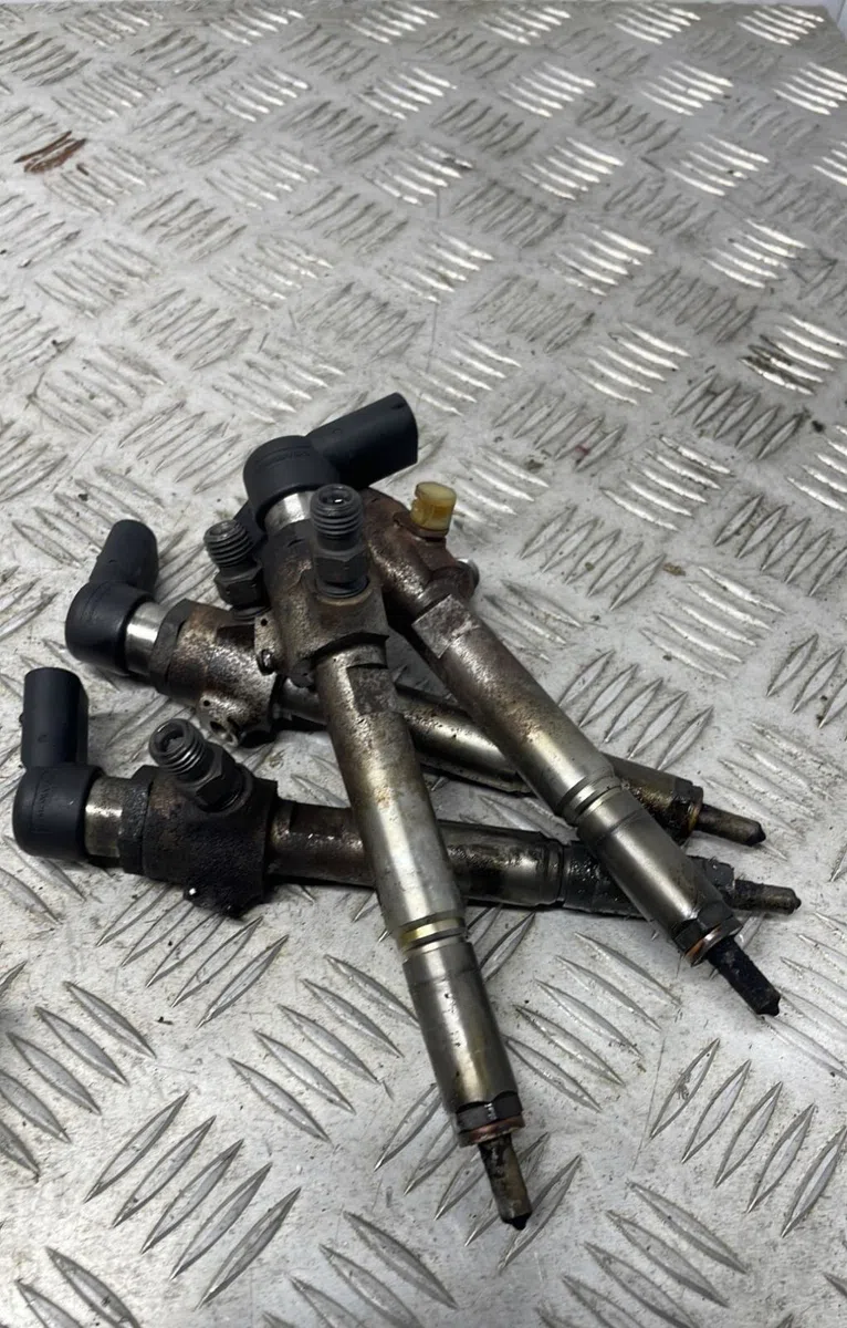 Injecteur RENAULT SCENIC 2 PHASE 1 occasion
