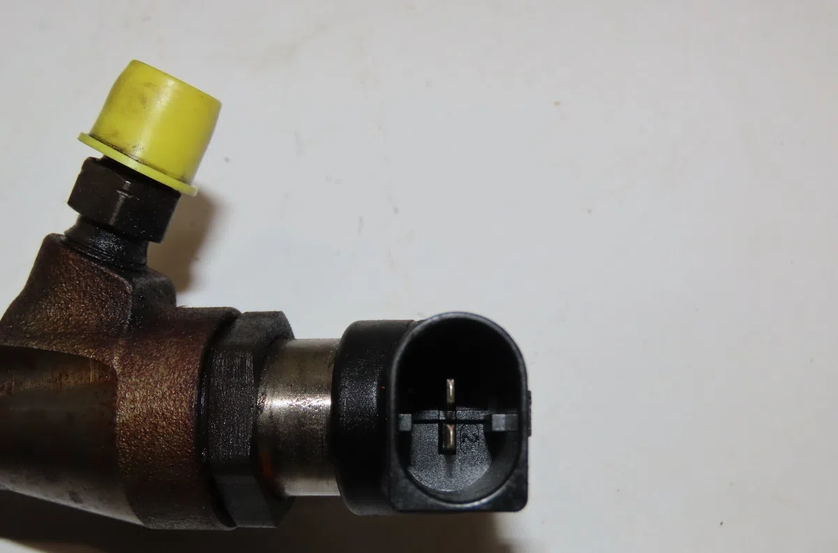 Injecteur Renault SCÉNIC II (JM0-1_) 1.5 dci (jm1e, jm16) (2005-2008) 5 portes occasion