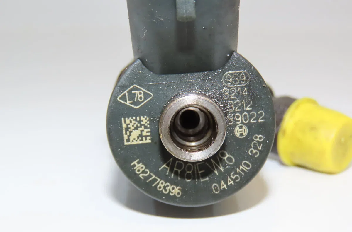 Injecteur Renault SCÉNIC III (JZ0-1_) 1.9 dci (jz0j, jz1j, jz1k, jz1s) (2009) occasion