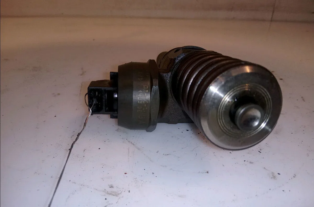 Injecteur Seat IBIZA III (6L1) 1.4 tdi (2002-2005) 3 portes occasion