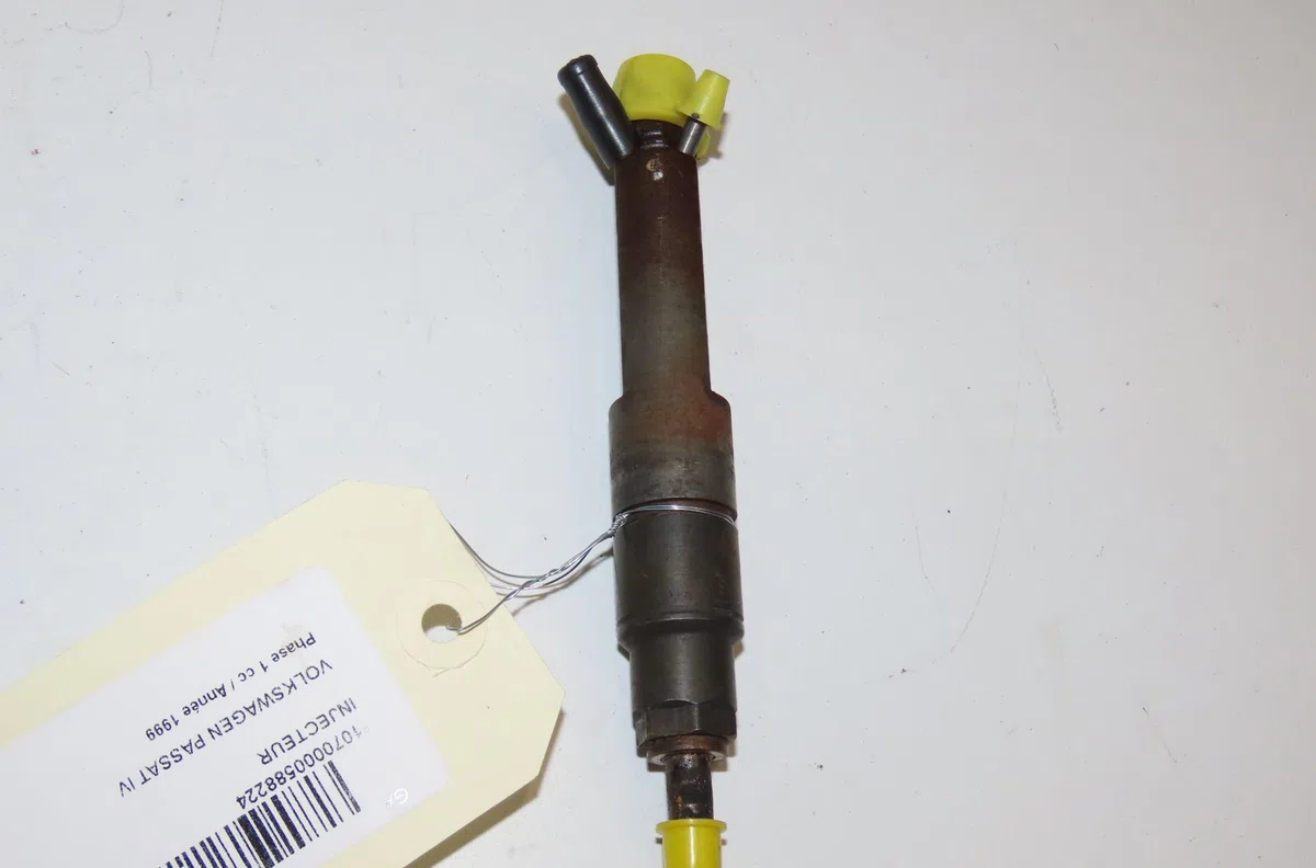 Injecteur Volkswagen PASSAT B5 (3B2) 1.9 tdi (1996-2000) occasion