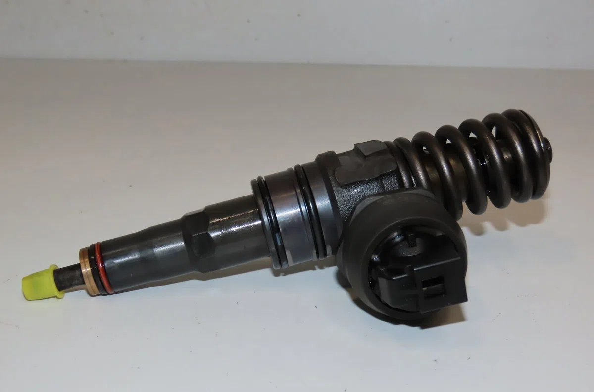 Injecteur Volkswagen POLO (9N_, 9A_) 1.4 tdi (2001-2005) 3 portes occasion