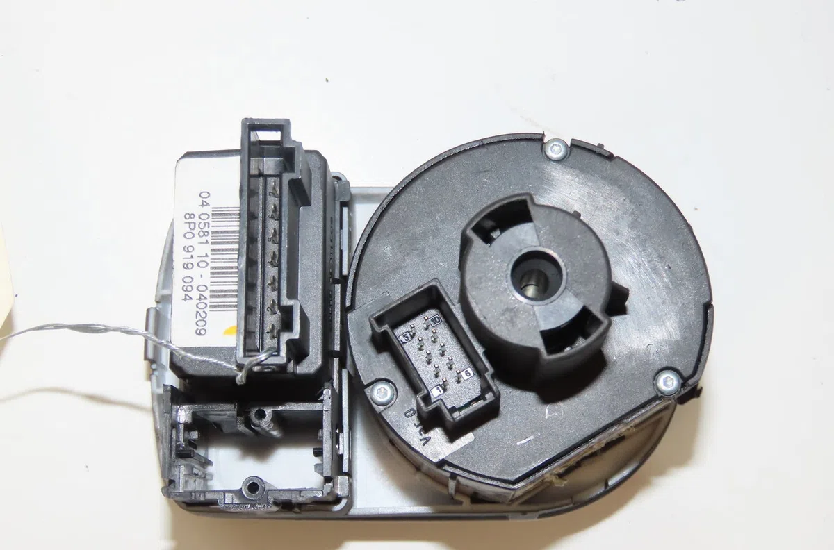 Interrupteur commande de phares Audi A3 Sportback (8PA) 1.9 tdi (2004-2010) occasion