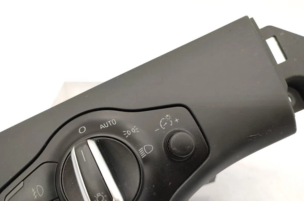 Interrupteur commande de phares AUDI A5 1 COUPE PHASE 1 occasion