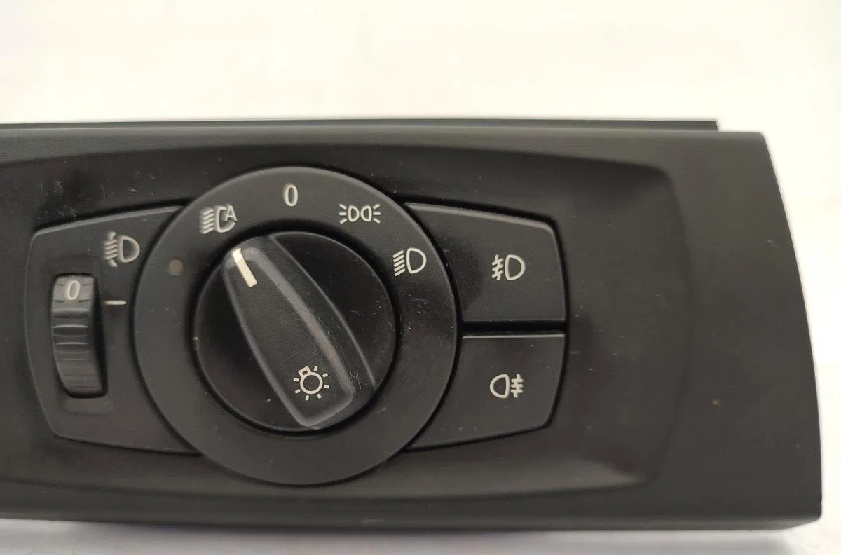 Interrupteur commande de phares BMW SERIE 3 E90 PHASE 1 occasion