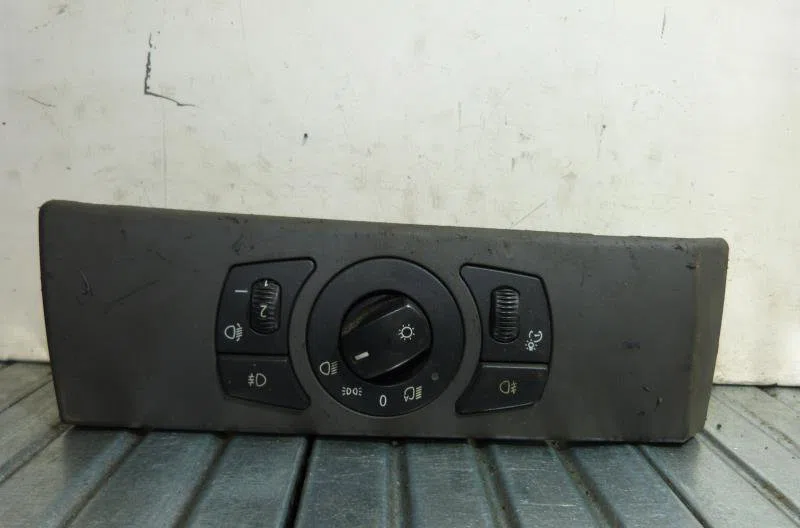 Interrupteur commande de phares BMW SERIE 5 E60 PHASE 2 occasion