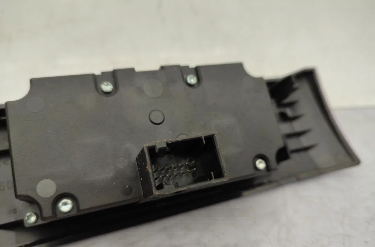 Interrupteur commande de phares BMW SERIE 5 E60 PHASE 2 occasion