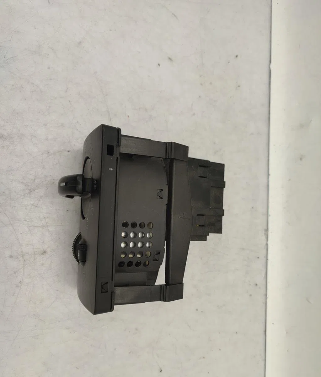 Interrupteur commande de phares FORD FOCUS 2 PHASE 1 occasion