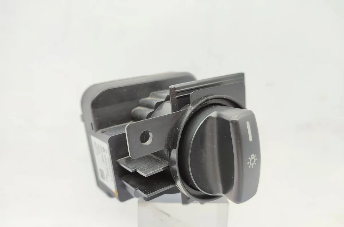 Interrupteur commande de phares MERCEDES CLASSE A 169 PHASE 1 occasion
