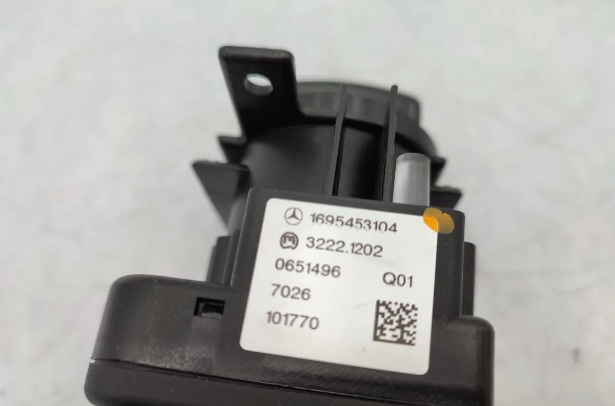 Interrupteur commande de phares MERCEDES CLASSE A 169 PHASE 1 occasion