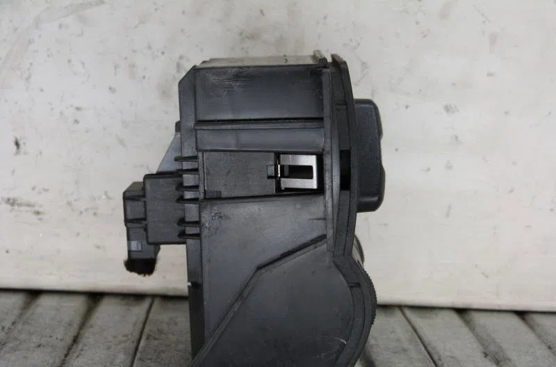 Interrupteur commande de phares OPEL CORSA C PHASE 1 occasion