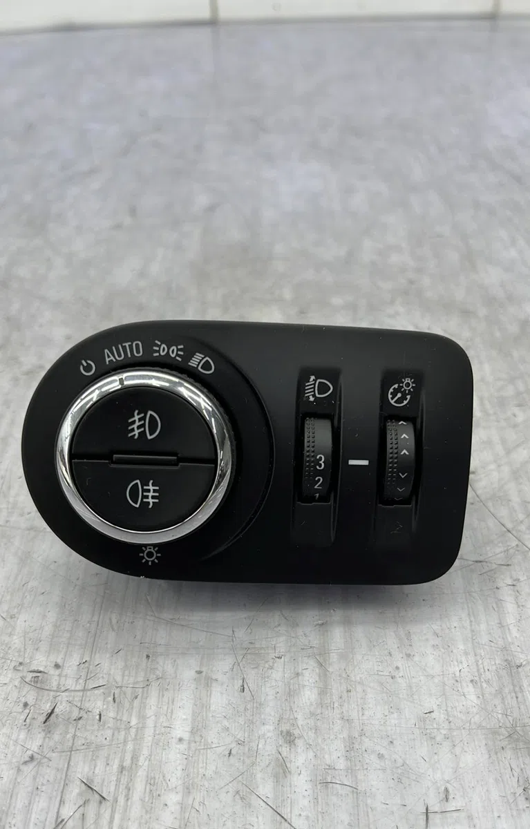 Interrupteur commande de phares OPEL CORSA E occasion