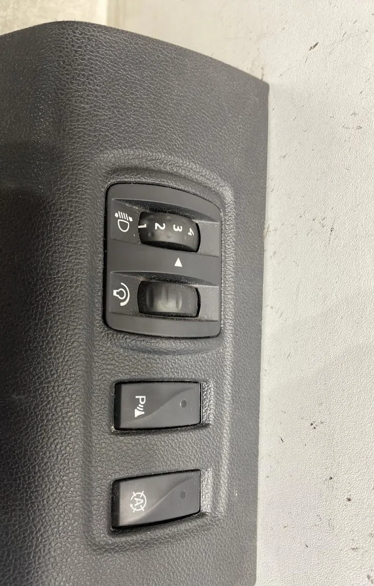 Interrupteur commande de phares RENAULT CLIO 4 PHASE 1 occasion