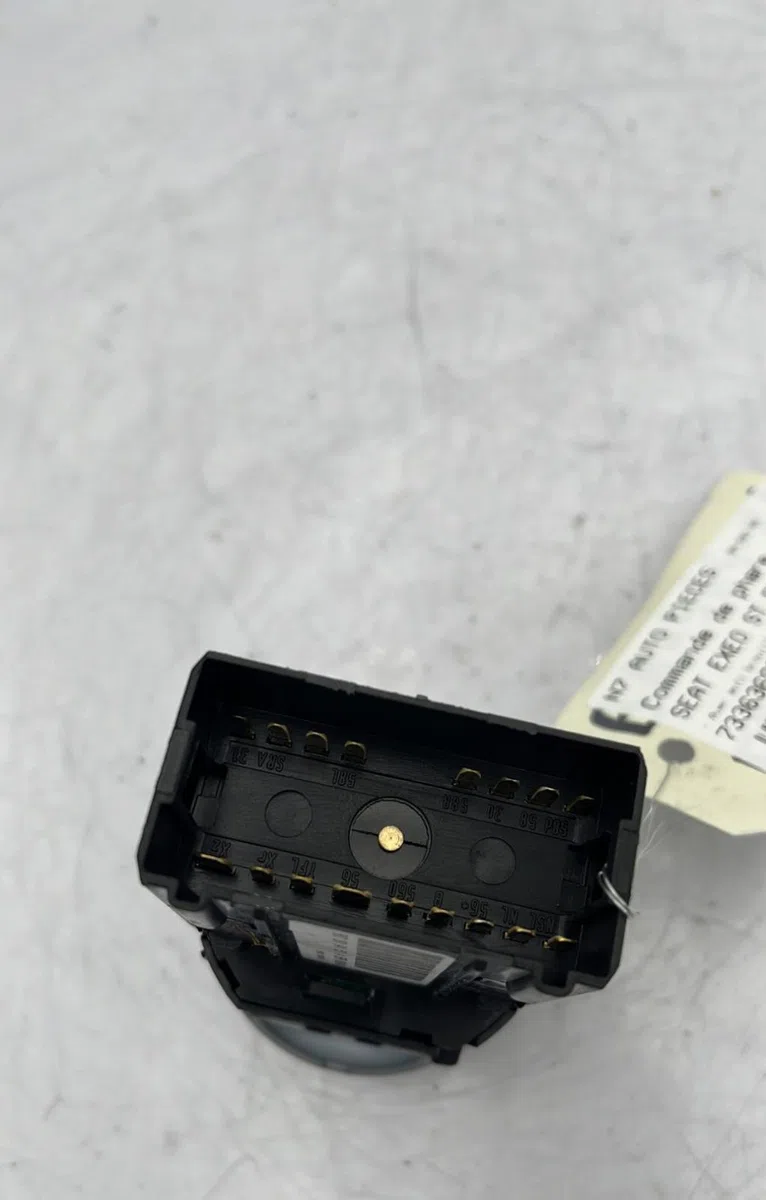 Interrupteur commande de phares SEAT EXEO ST BREAK occasion