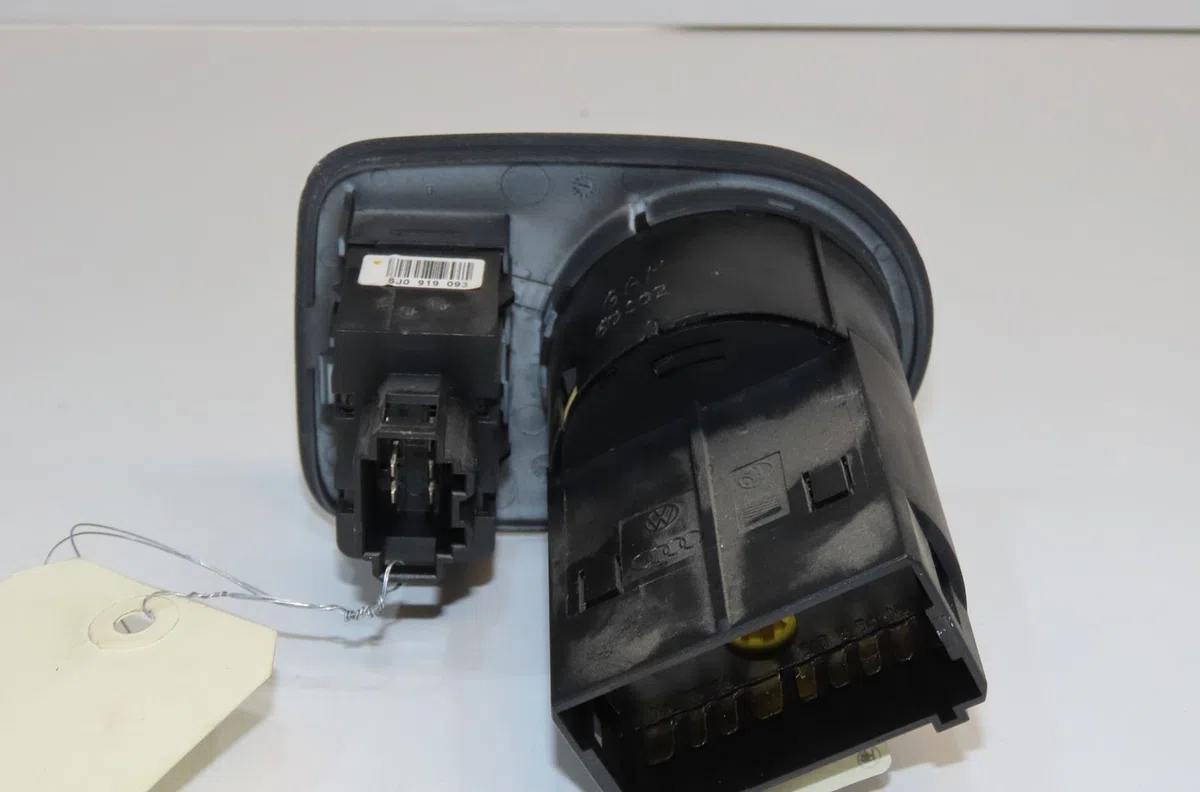 Interrupteur commande de phares Seat IBIZA IV (6J5, 6P1) 2.0 tdi (2010-2015) occasion