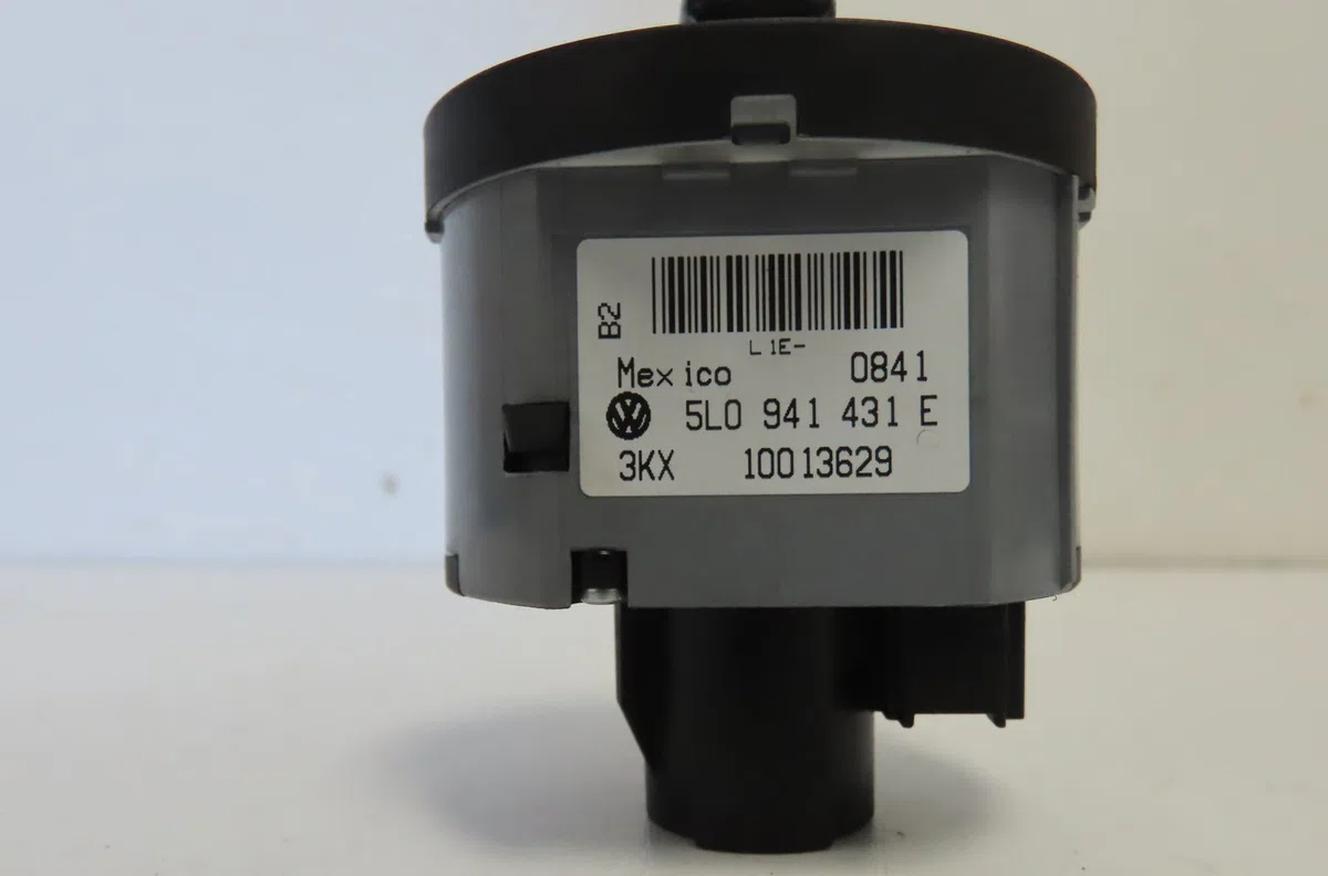 Interrupteur commande de phares Skoda YETI (5L) 2.0 tdi 4x4 (2009-2017) occasion
