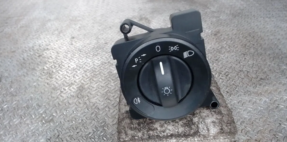 Interrupteur commande de phares VOLKSWAGEN CRAFTER 1 PHASE 2 occasion