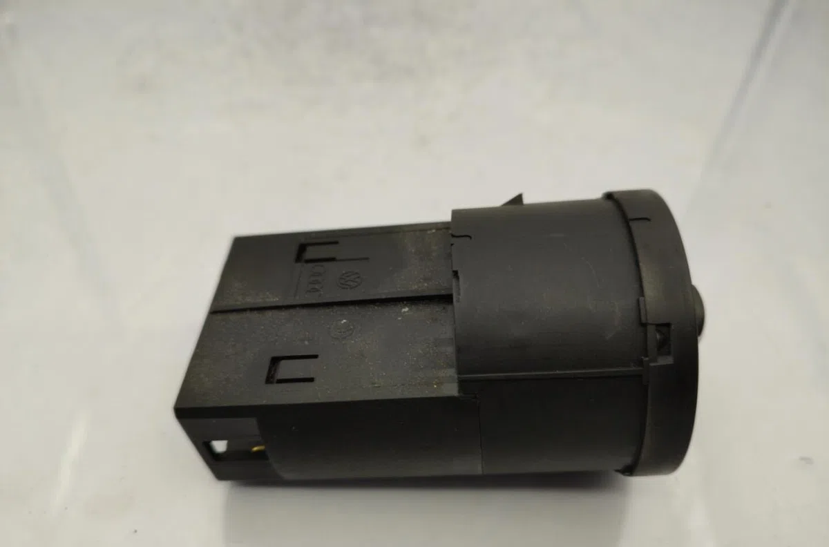 Interrupteur commande de phares VOLKSWAGEN POLO 4 PHASE 2 occasion