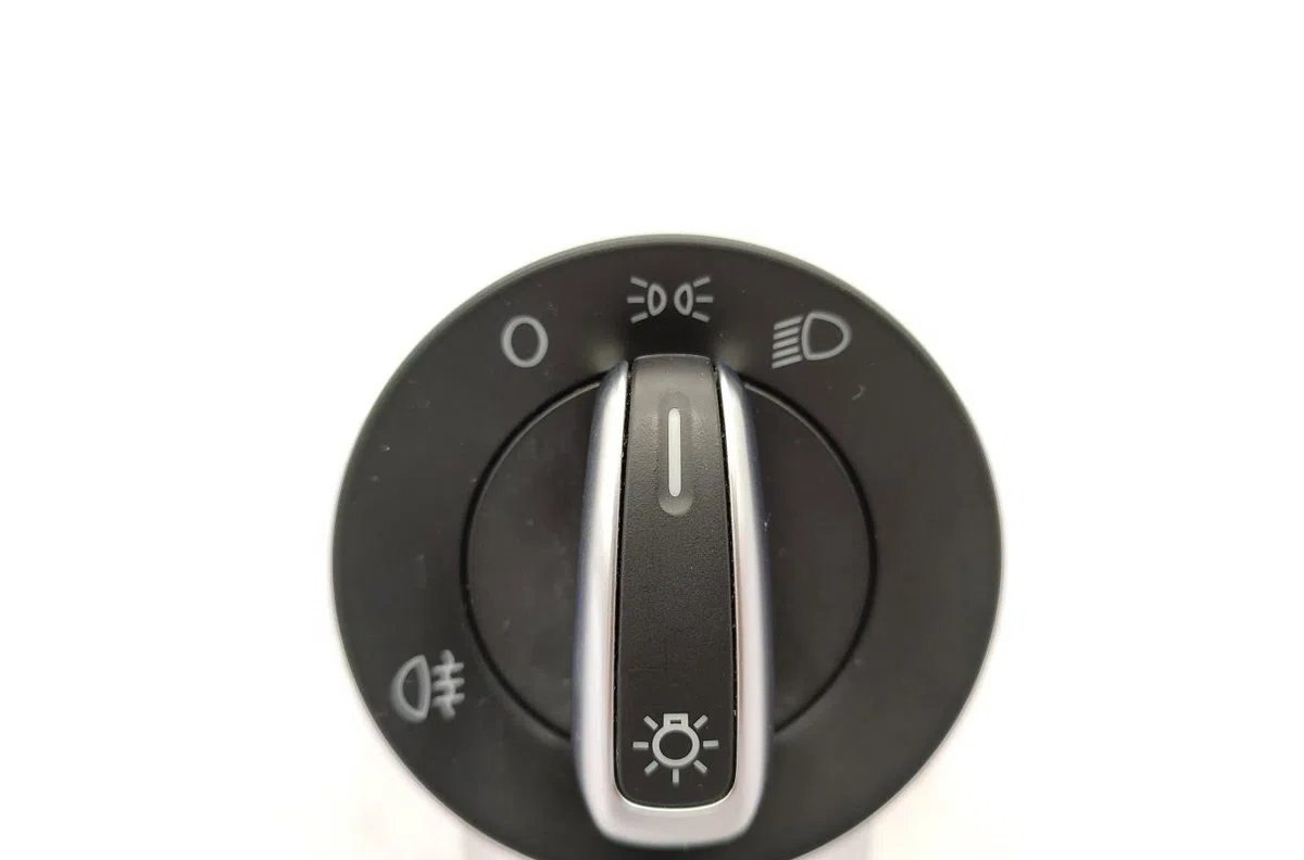 Interrupteur commande de phares VOLKSWAGEN POLO 5 PHASE 1 occasion
