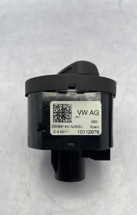 Interrupteur commande de phares VOLKSWAGEN POLO 5 PHASE 2 occasion