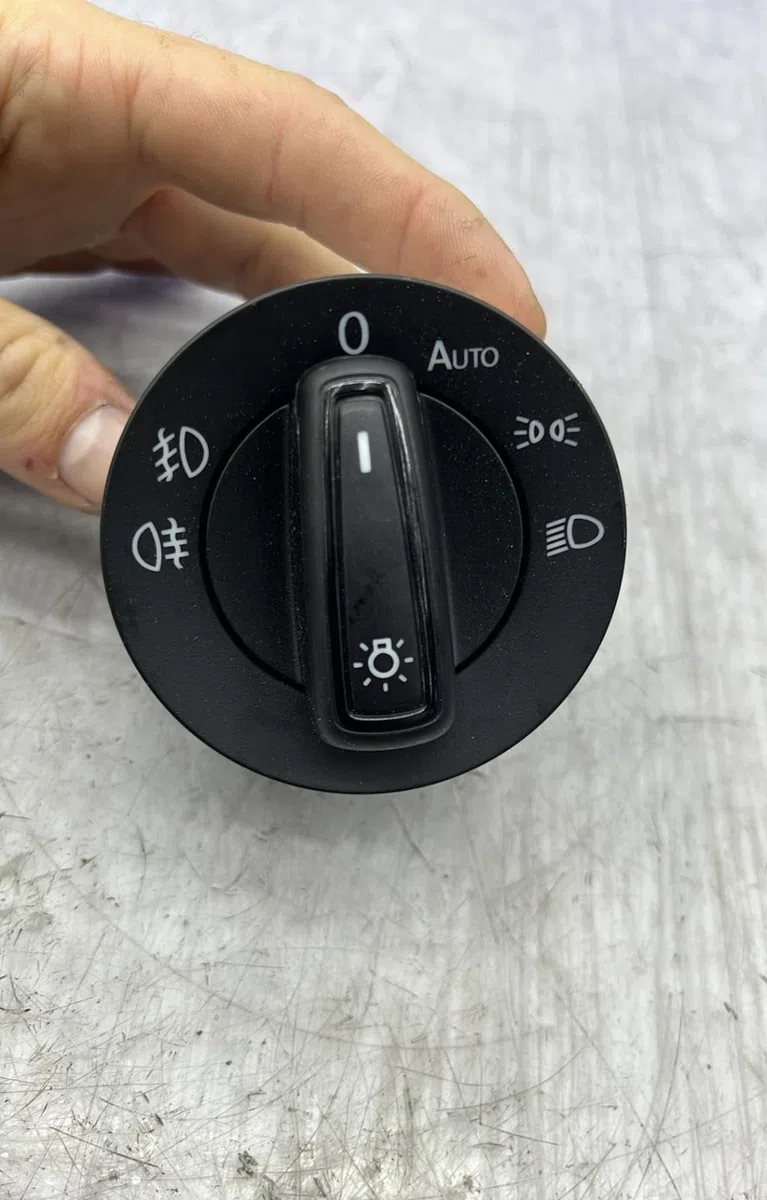 Interrupteur commande de phares VOLKSWAGEN POLO 6 PHASE 1 occasion