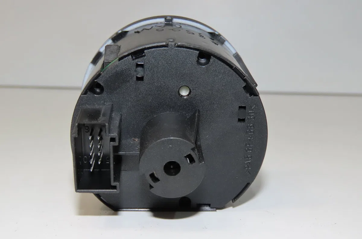 Interrupteur commande de phares Volkswagen UP! (121, 122, BL1, BL2, BL3, 123) 1.0 (2011-2020) 5 portes occasion