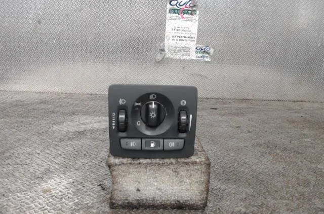 Interrupteur commande de phares VOLVO V 50 PHASE 1 BREAK occasion