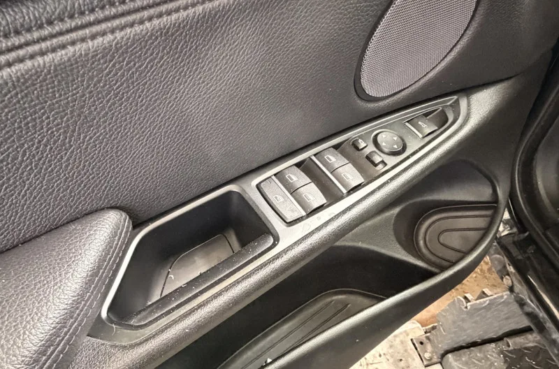 Interrupteur de leve vitre avant gauche pour BMW X5 F15