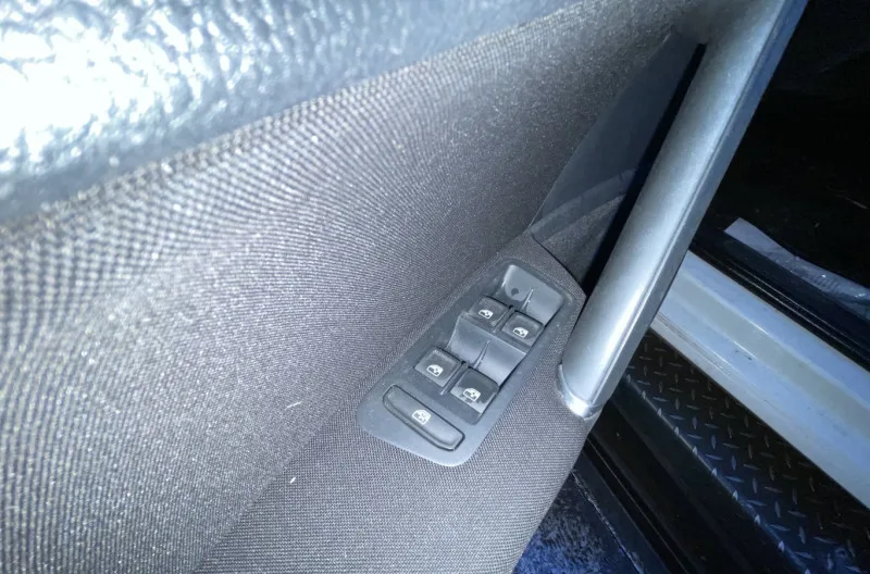 Interrupteur de leve vitre avant gauche pour VOLKSWAGEN GOLF 7 PHASE 2 BREAK