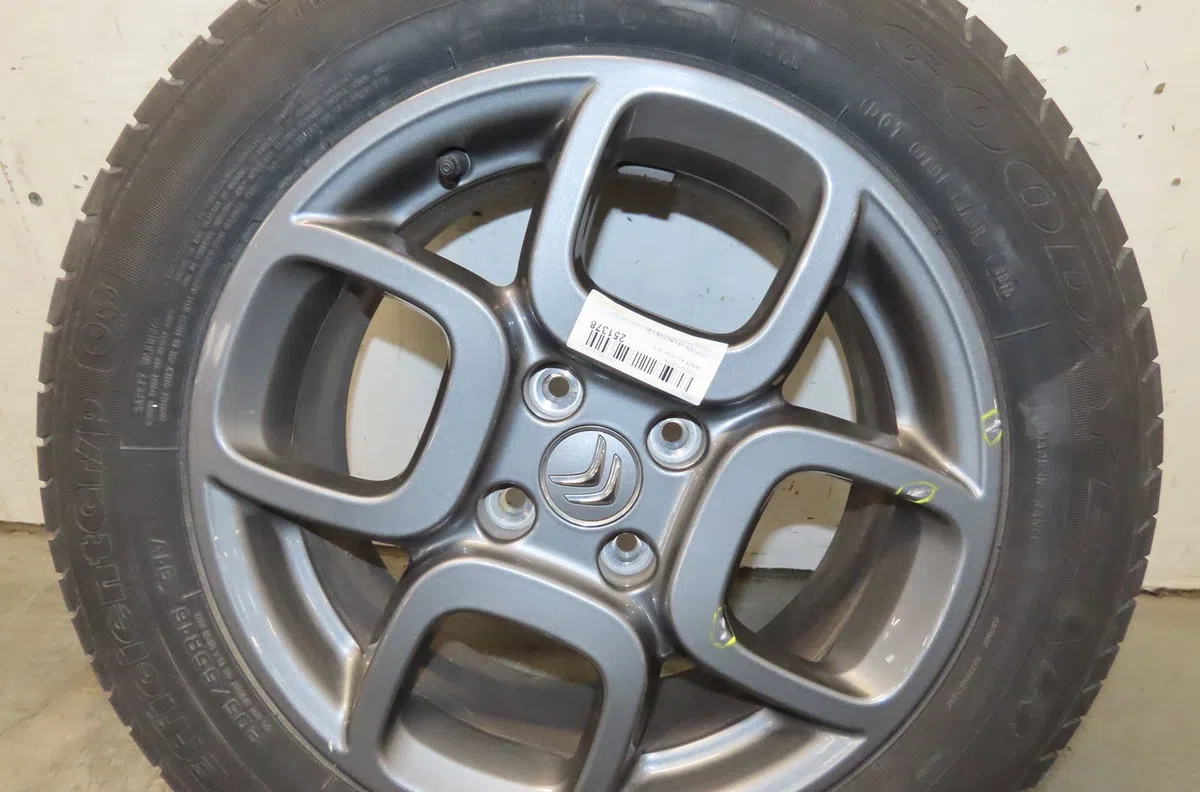 Jante aluminium 2 Citroën C4 CACTUS 1.2 thp 110 (2014) occasion