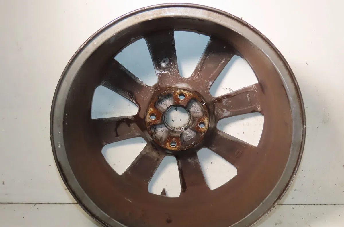 Jante aluminium 2 Peugeot 208 I (CA_, CC_) 1.6 hdi (2012) 5 portes occasion