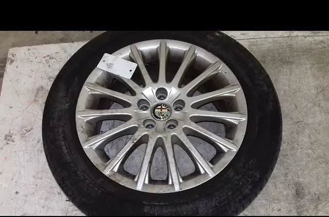 Jante aluminium Alfa romeo 147 (937_) 1.9 jtdm 8v (937.axd1a, 937.axu1a, 937.bxu1a) (2005-2010) occasion