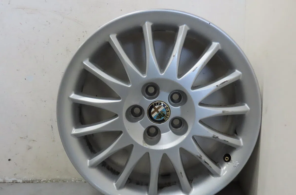 Jante aluminium Alfa romeo 156 Sportwagon (932_) 1.6 16v t.spark. (932b4100) (2000-2006) occasion