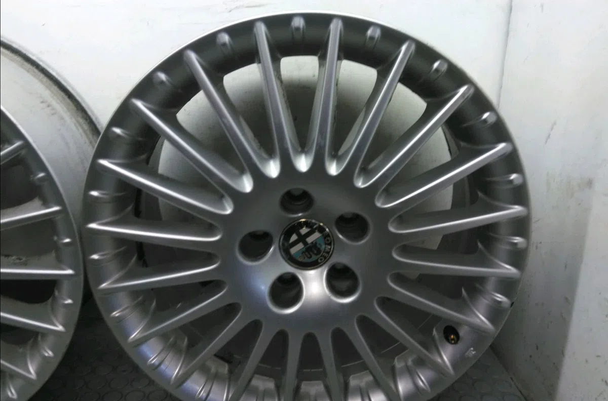 Jante aluminium Alfa romeo 159 Sportwagon (939_) 2.4 jtdm (939bxd1b, 939bxd12) (2006-2011) occasion
