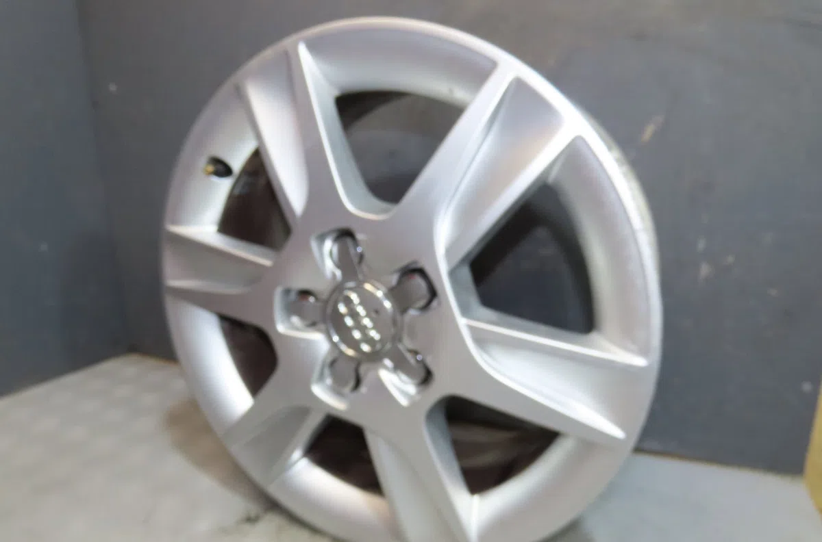 Jante aluminium Audi A3 (8P1) 2.0 tdi 16v (2003-2012) 3 portes occasion