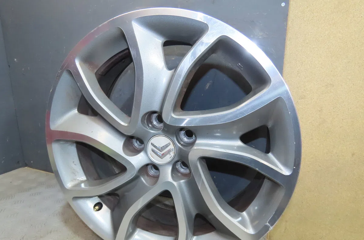 Jante aluminium Citroën C-CROSSER (VU_, VV_) 2.2 hdi (2007-2012) 5 portes occasion