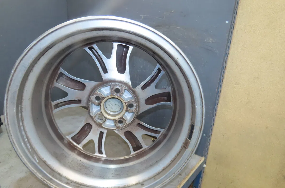 Jante aluminium Citroën C-CROSSER (VU_, VV_) 2.2 hdi (2007-2012) 5 portes occasion