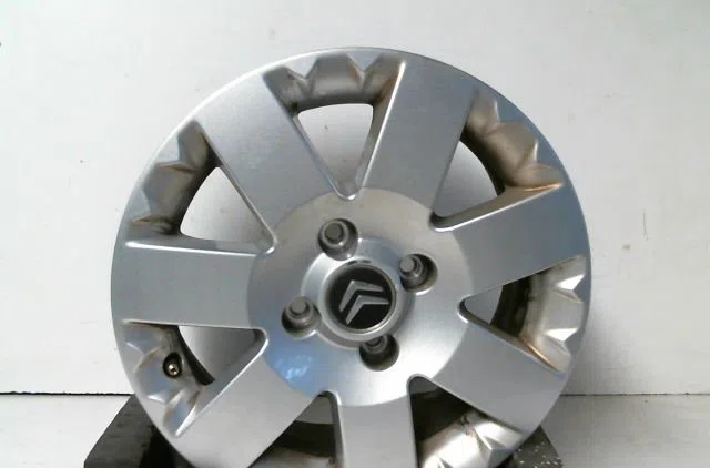 Jante aluminium Citroën C3 I (FC_, FN_) 1.4 hdi (2003-2011) 5 portes occasion