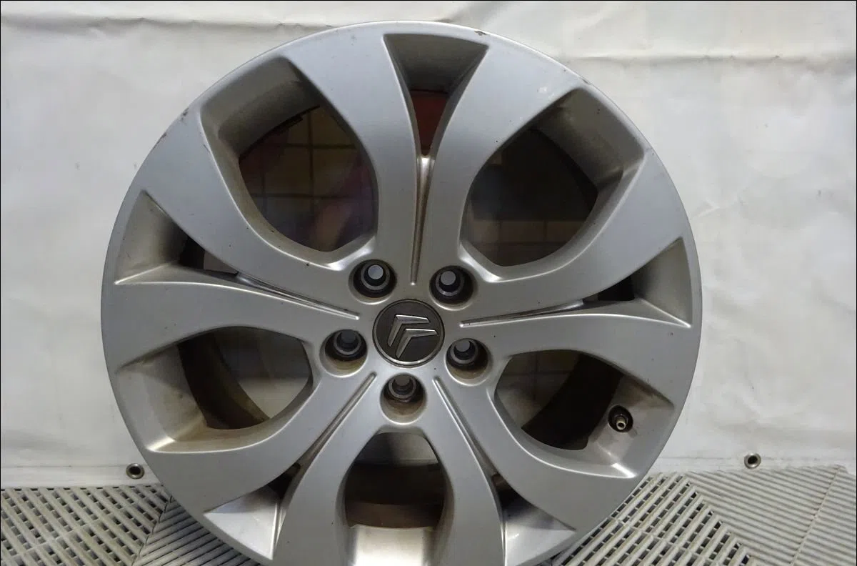 Jante aluminium Citroën C5 III Break (RW_) 2.0 hdi 140 (2009) 5 portes occasion