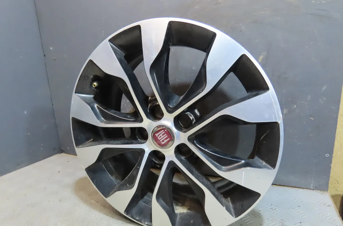 Jante aluminium Fiat TIPO A trois volumes (356_, 357_) 1.4 (356sxa1b) (2015-2020) occasion