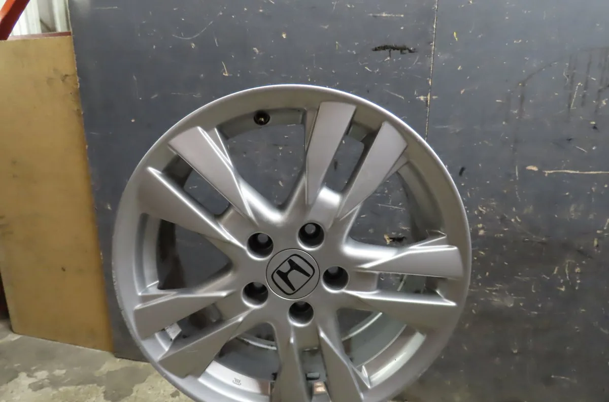 Jante aluminium Honda CIVIC VIII Hatchback (FN, FK) 2.2 ctdi (fk3) (2005) 5 portes occasion