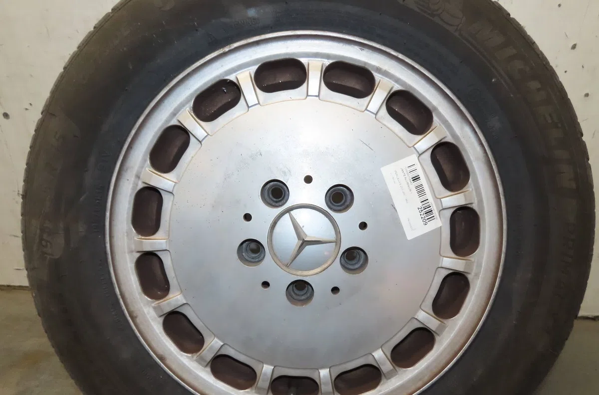 Jante aluminium Mercedes-benz CLASSE S (W126) 300 se, sel (126.024, 126.025) (1986-1991) occasion