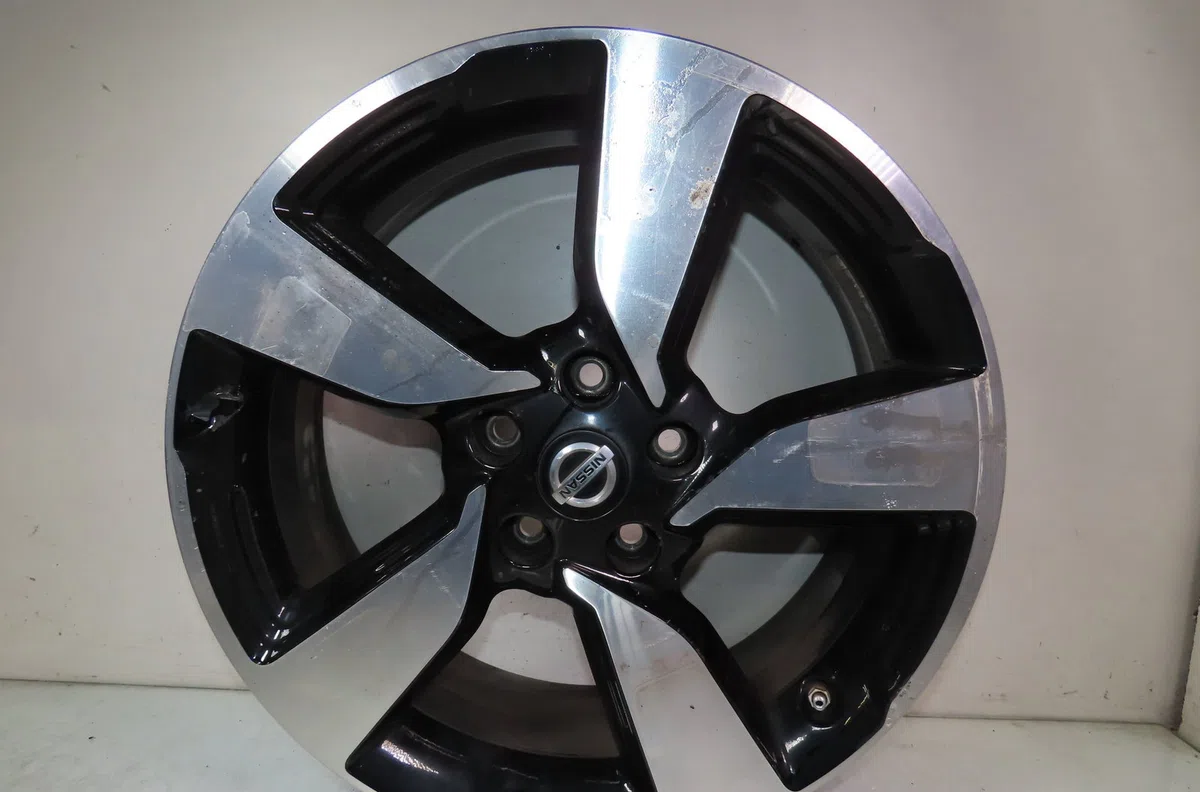 Jante aluminium Nissan QASHQAI II SUV (J11, J11_) 1.6 dci (2013) occasion