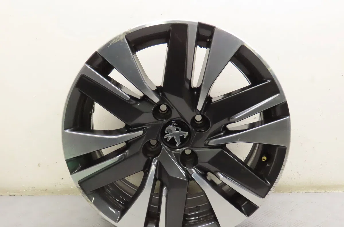 Jante aluminium Peugeot 2008 I (CU_) 1.2 thp 110 - puretech 110 (2015) 5 portes occasion