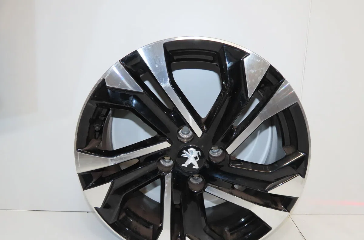 Jante aluminium Peugeot 2008 II (UD_, US_, UY_, UK_) 1.2 puretech 100 (2019) occasion