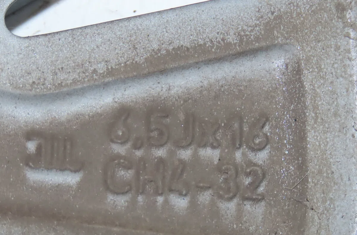 Jante aluminium Peugeot 2008 II (UD_, US_, UY_, UK_) 1.5 bluehdi 110 (udyhsk) (2021) occasion