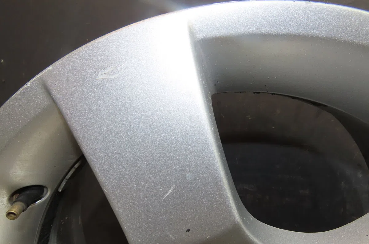 Jante aluminium Peugeot 207-207 (WA_, WC_) 1.6 hdi (2006-2013) 5 portes occasion